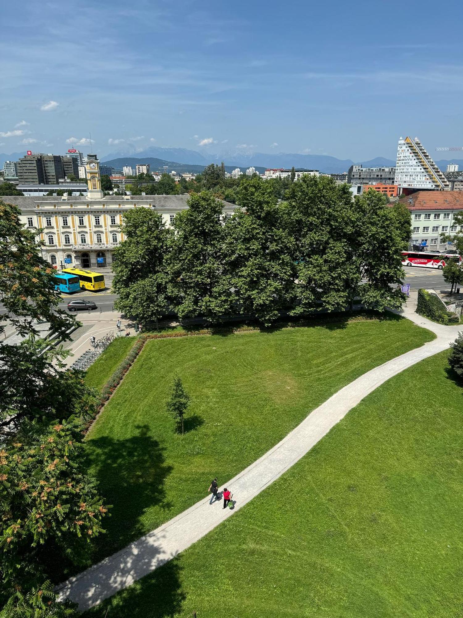 Luxe Penthouse With A Castle View Ljubljana Luaran gambar