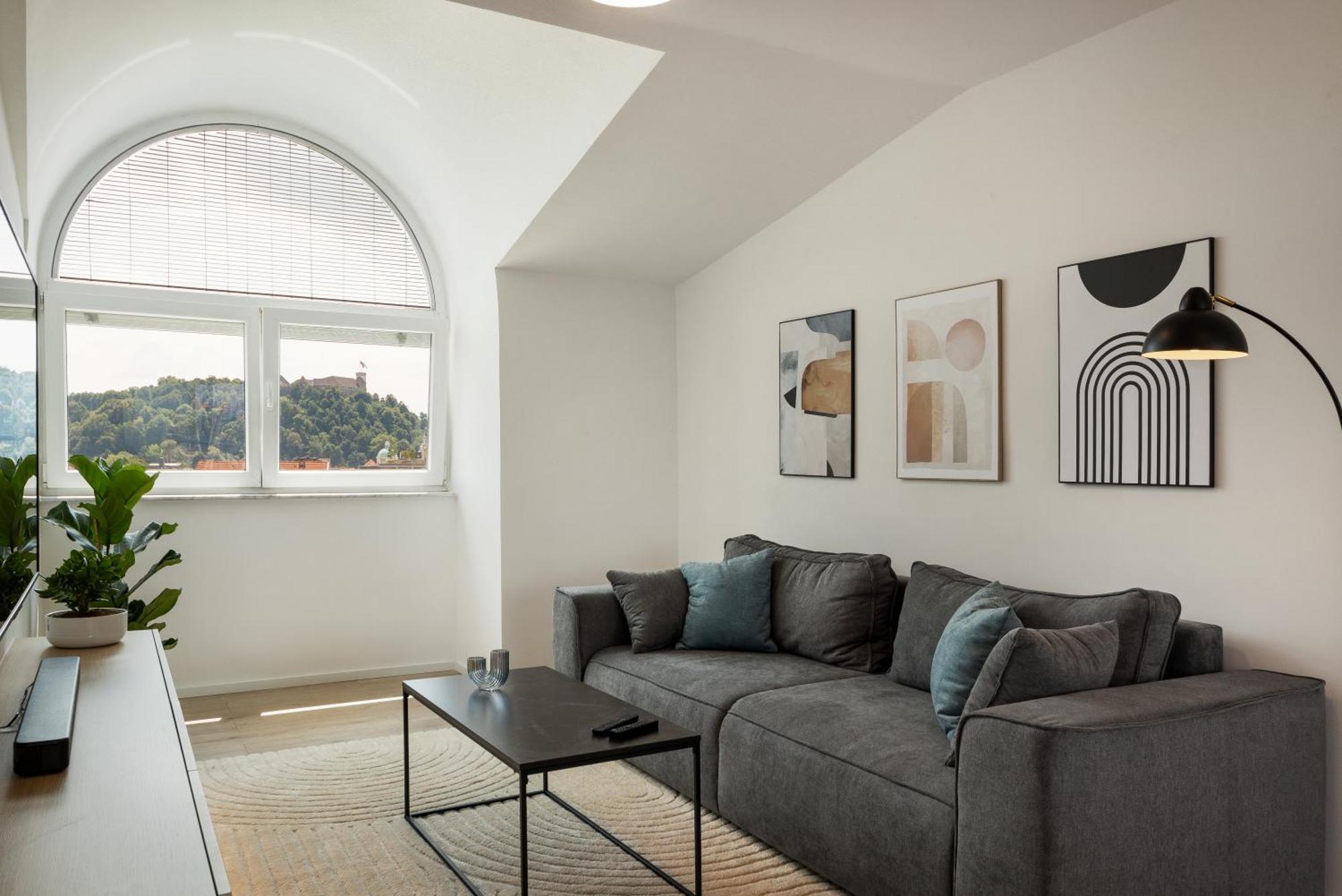Luxe Penthouse With A Castle View Ljubljana Luaran gambar